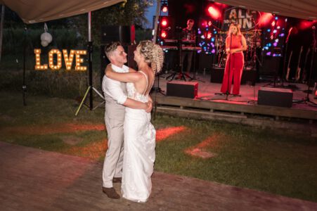 Iris Korenberg Fotografie - Bruiloft Tussen De Wijngaarden-41